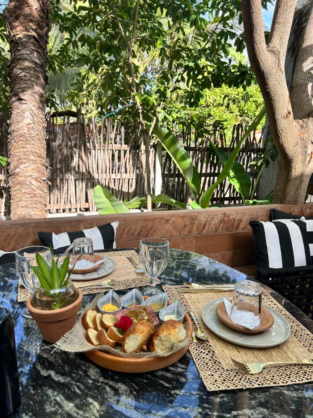 Villa Pantai Boutique Hotel Atins Eksteriør billede